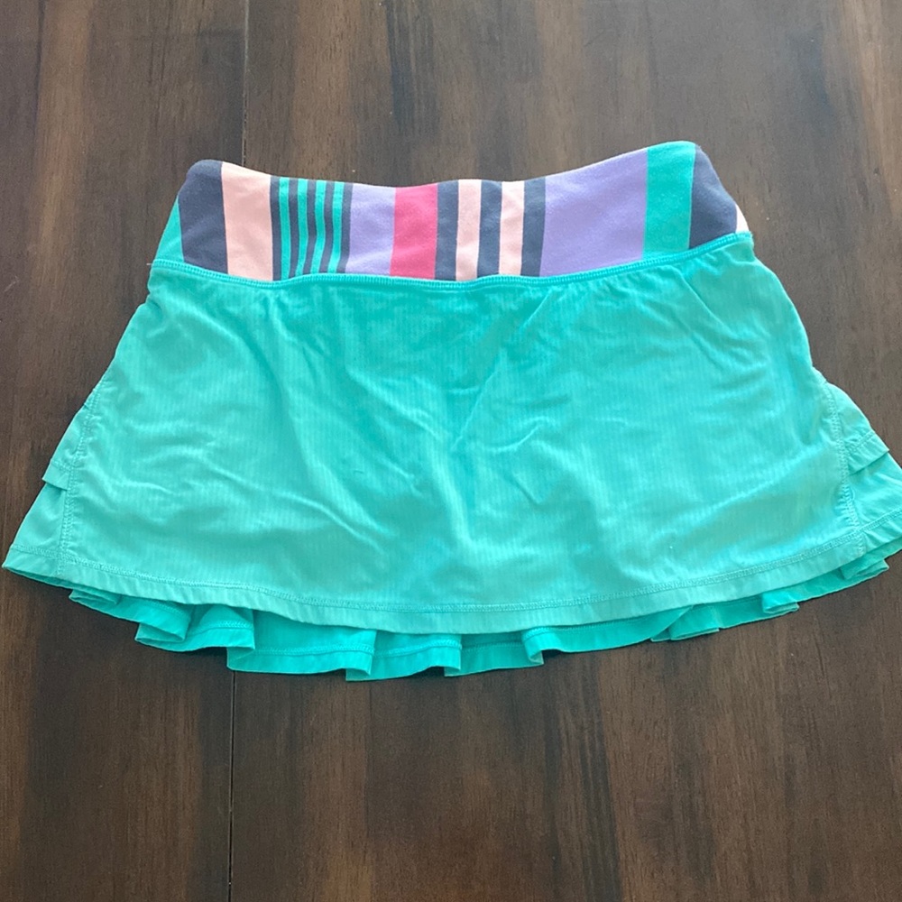 Ivivva Skirt girls size 10.